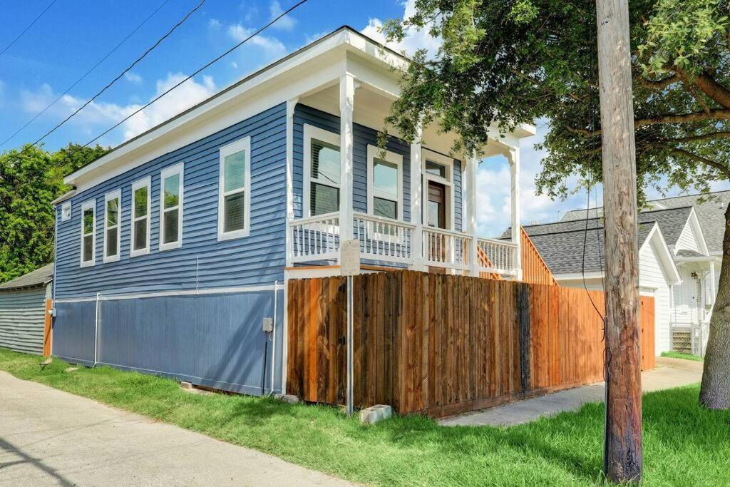 Renovated Beach Bungalow! Galveston Zewnętrze zdjęcie
