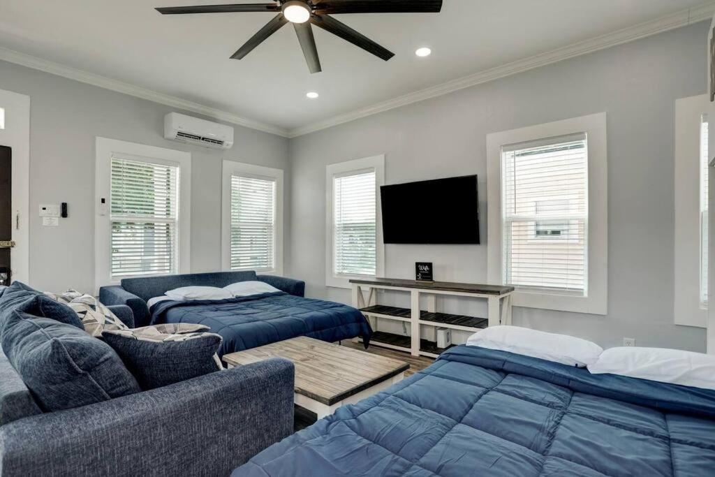 Renovated Beach Bungalow! Galveston Zewnętrze zdjęcie
