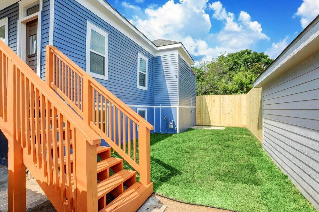 Renovated Beach Bungalow! Galveston Zewnętrze zdjęcie