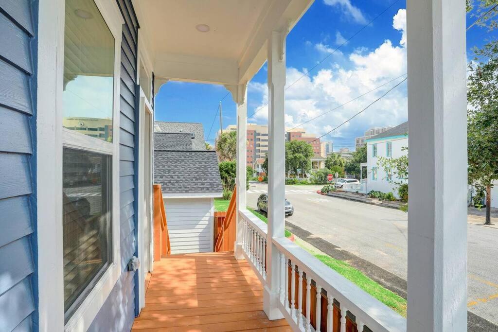 Renovated Beach Bungalow! Galveston Zewnętrze zdjęcie